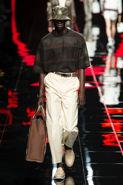 Look 47